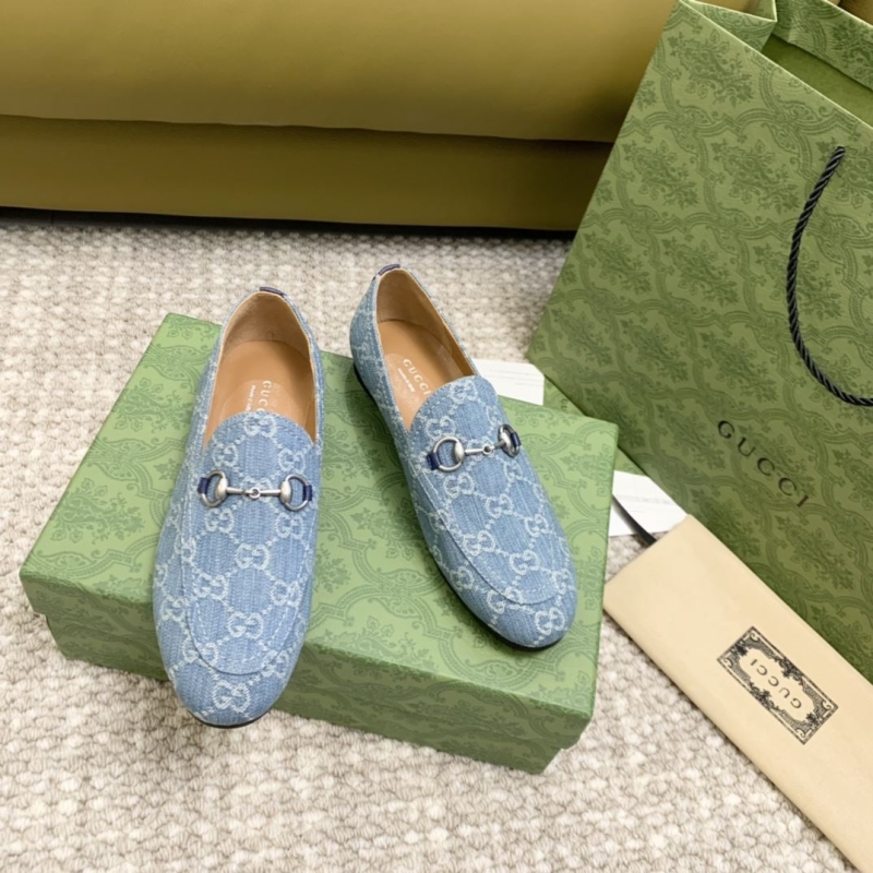 G*u*i leather shoes